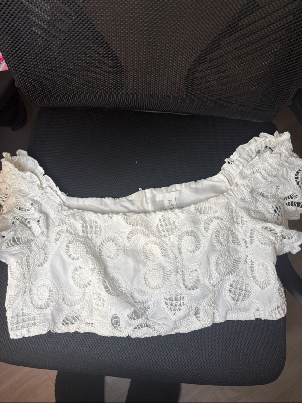 H&M White Lace Off-Shoulder Crochet Crop Top